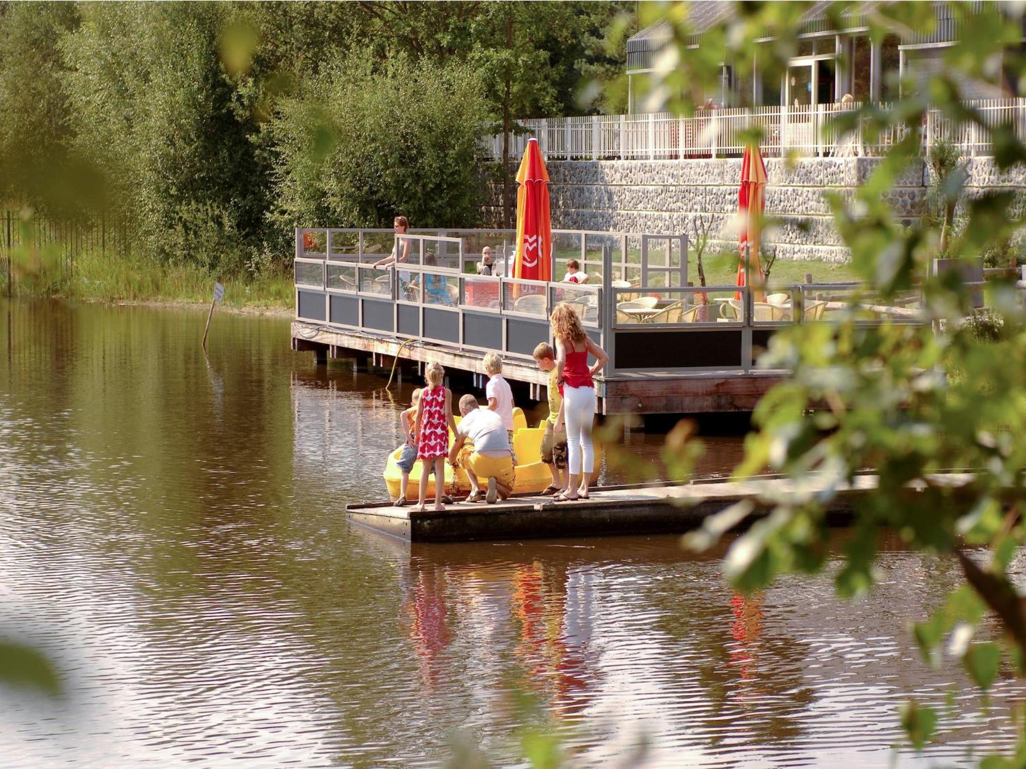 Modern Lodge With Infrared Sauna, 8Km From Helmond Mierlo Exteriör bild